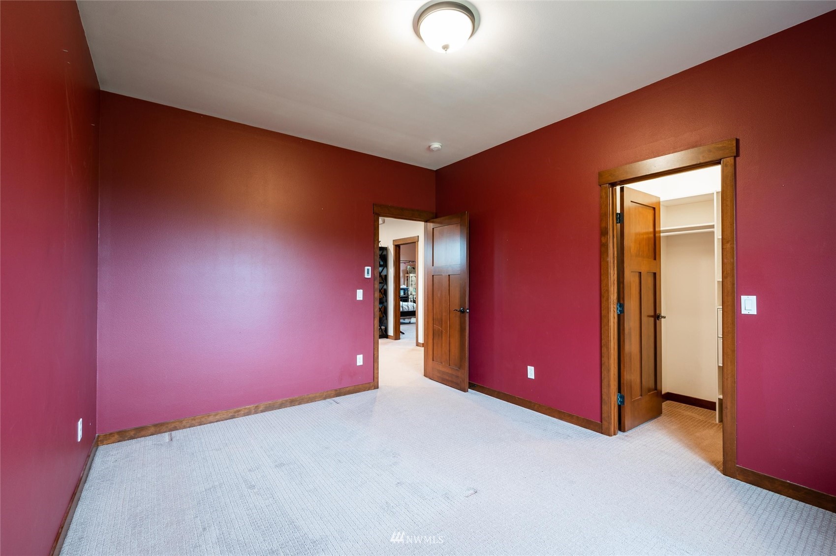 1060 Carpenter Road Bellingham, WA 98226 - Photo 22 of 37 an empty room with window and painted walls