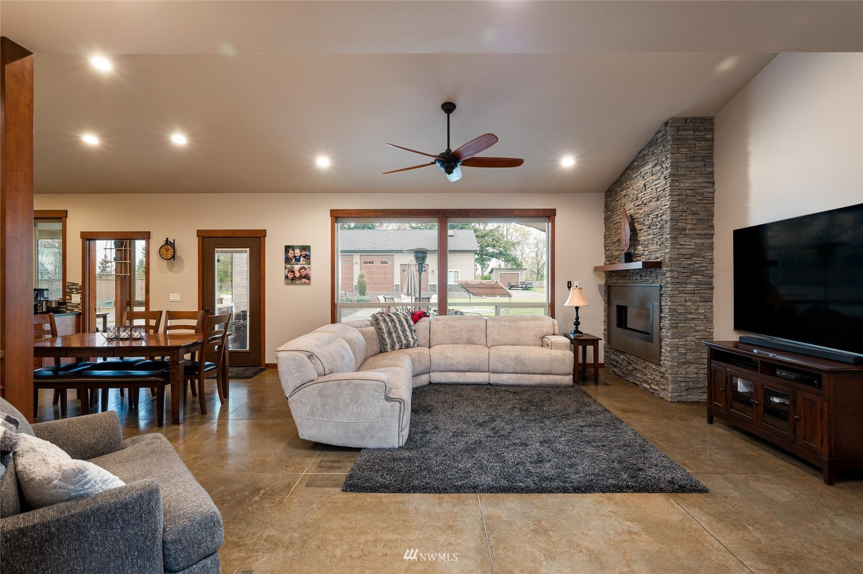 1060 Carpenter Road Bellingham, WA 98226 - Photo 5 of 37 a living room with furniture and a flat screen tv