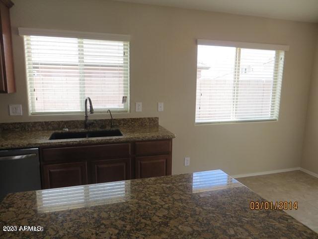 2228 East Stacey Road Gilbert, AZ 85298 - Photo 5 of 13 20150430221500340634000000-o