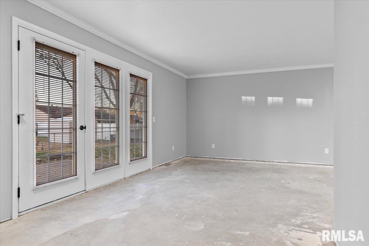 75 Drawbridge Road Springfield, IL 62704 - Photo 13 of 37