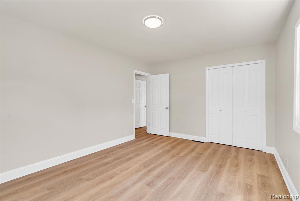 4046 State Road Fort Gratiot, MI 48059 - Photo 27 of 38