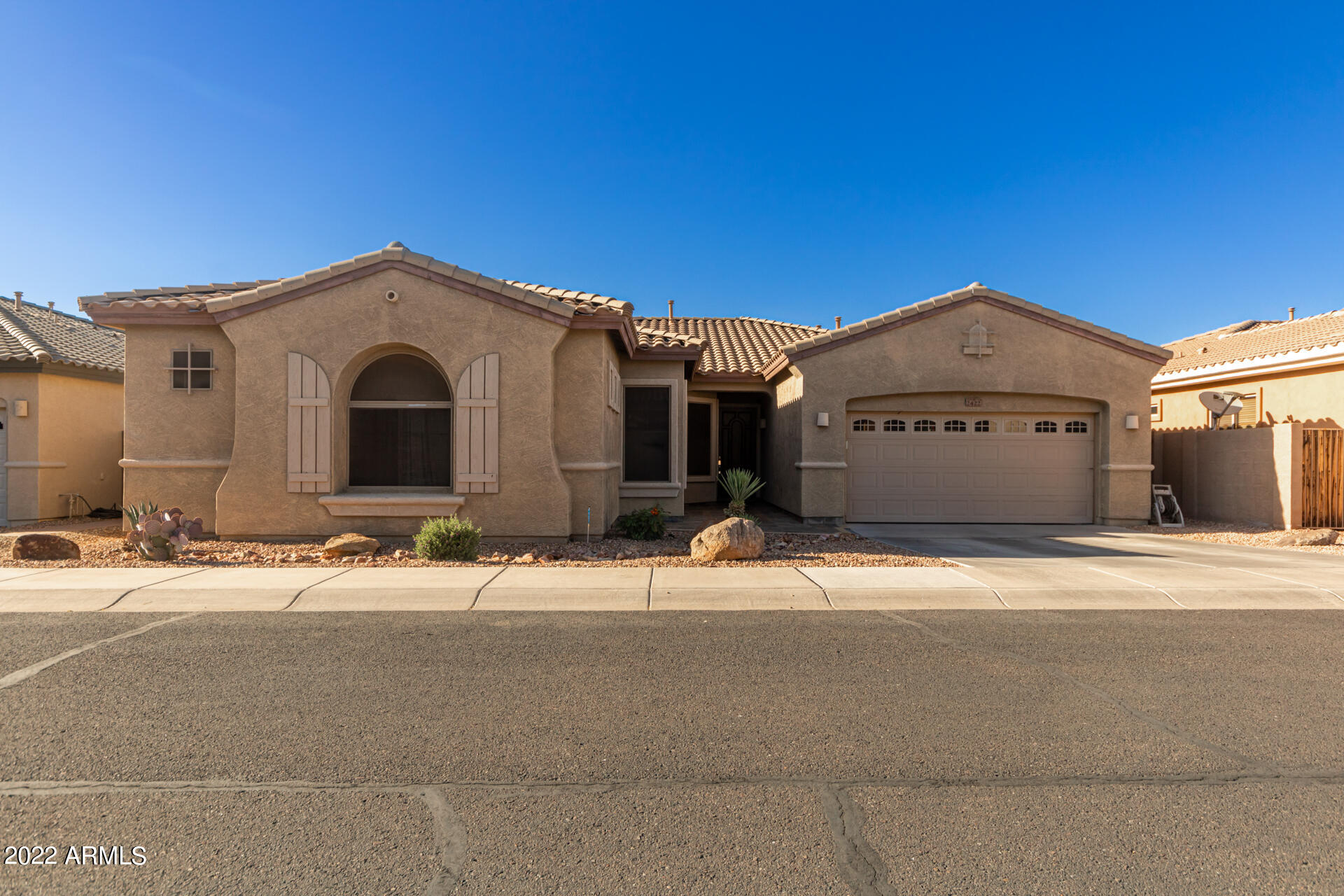 2422 West Corral Road Phoenix, AZ 85041 - Photo 2 of 65 01-Corral