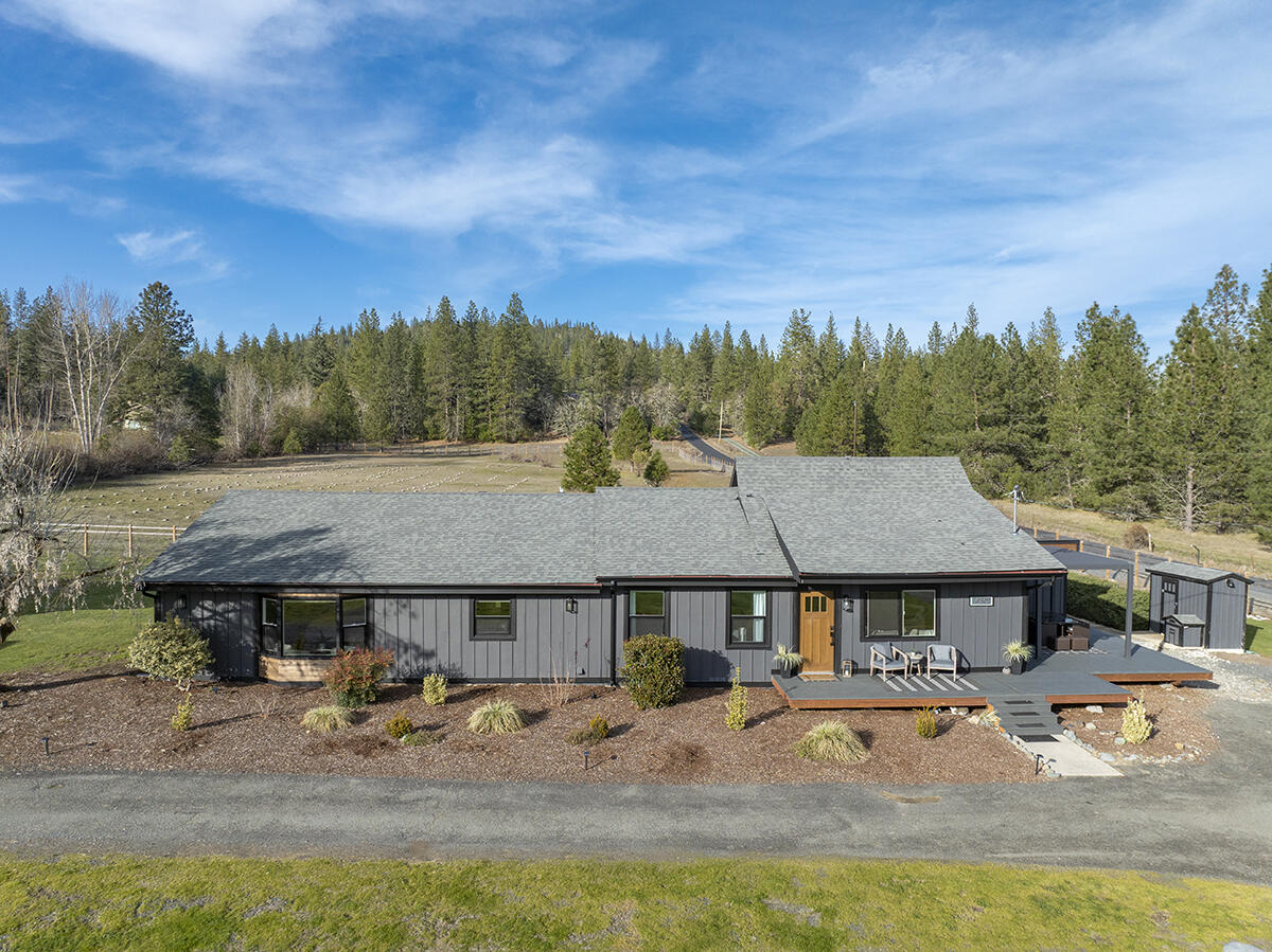 430 Stringer Gap Road Grants Pass, OR 97527 - Photo 3 of 60 3