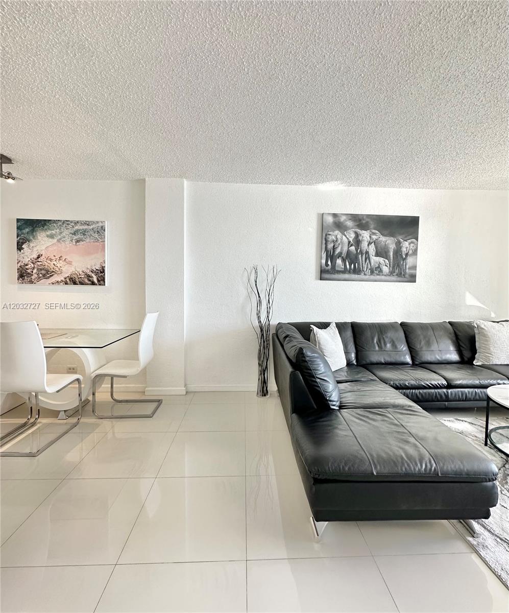 1500 Bay Road, Unit 820S Miami Beach, FL 33139 - Photo 4 of 15