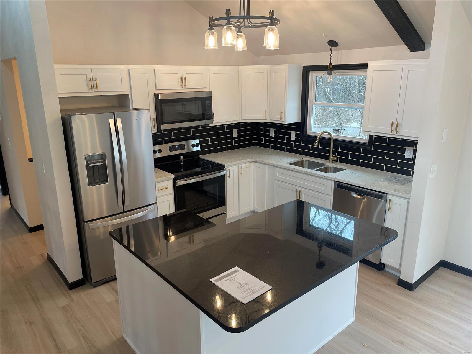 2713 Mullins Road Millstadt, IL 62260 - Photo 5 of 36 Gallery Image 5