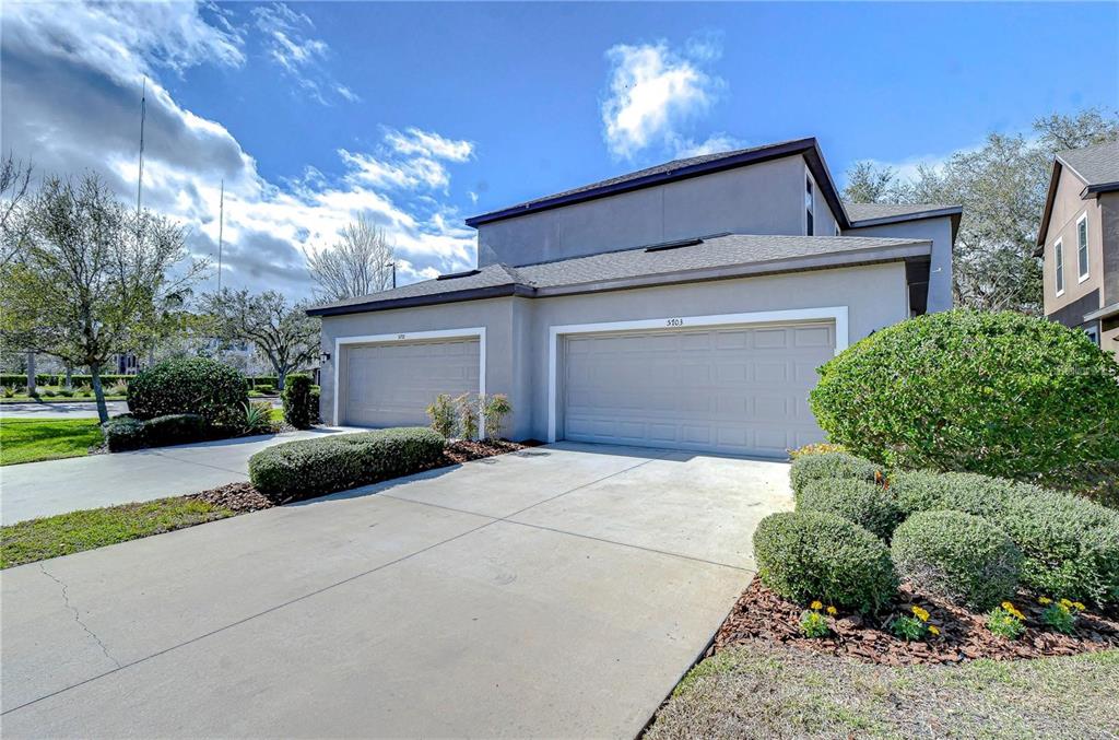 5703 Colony Glen Road Lithia, FL 33547 - Photo 39 of 53 a house view with a outdoor space