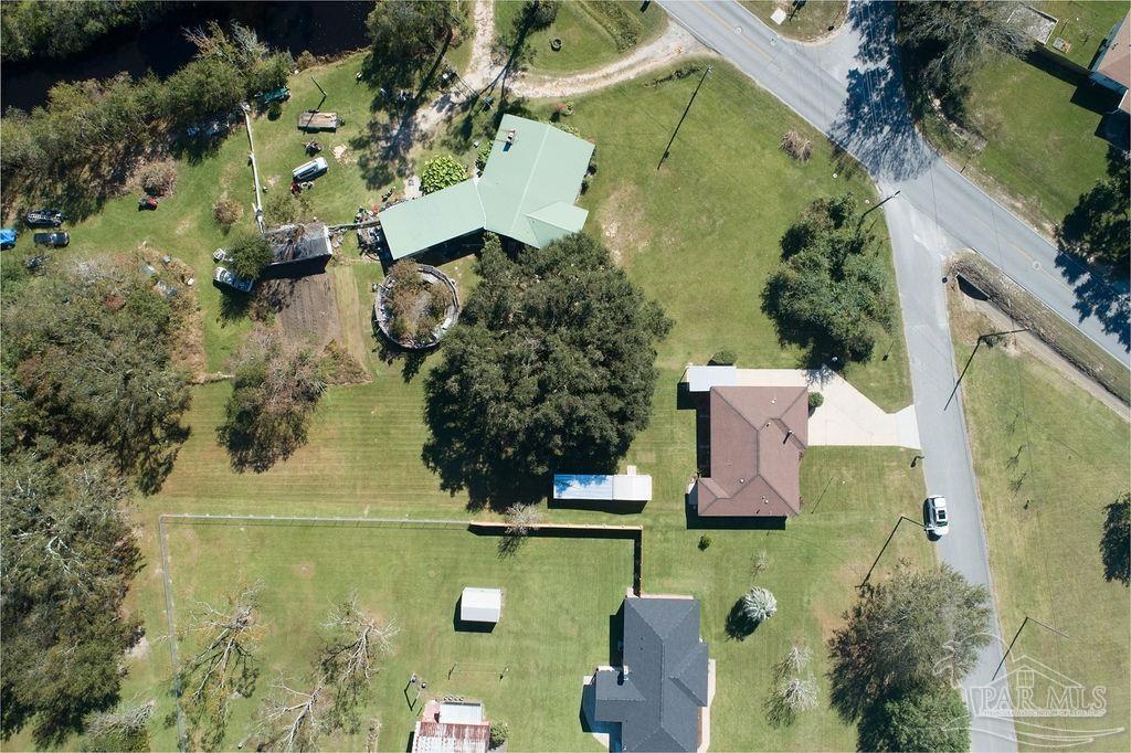 2140 Pompano Road Cantonment, FL 32533 - Photo 28 of 29 Gallery Image 28