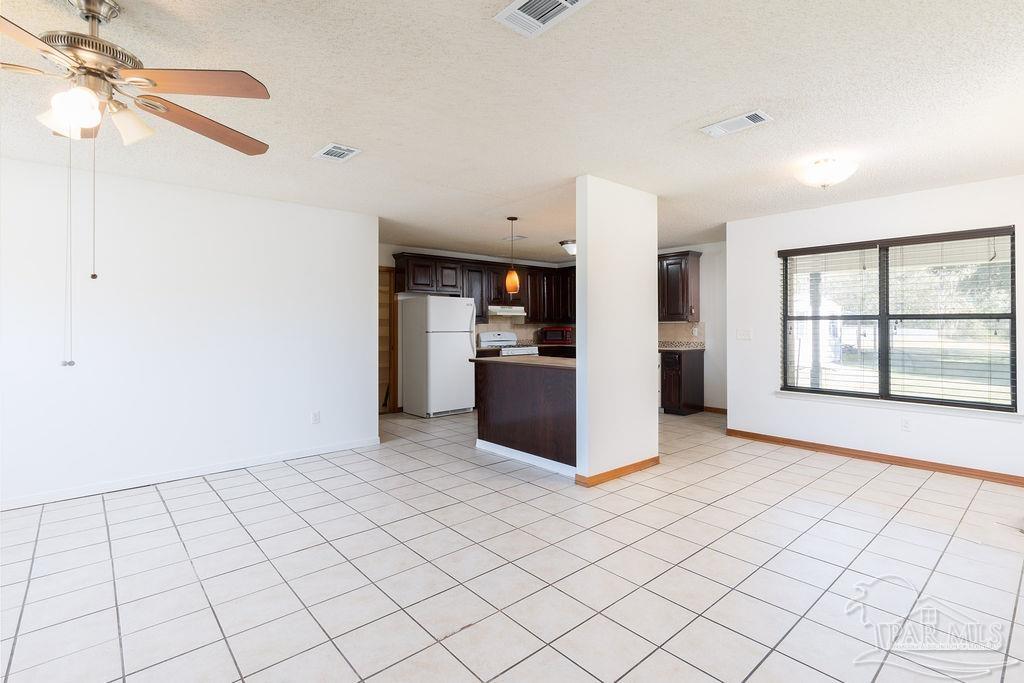 2140 Pompano Road Cantonment, FL 32533 - Photo 5 of 29 Gallery Image 5
