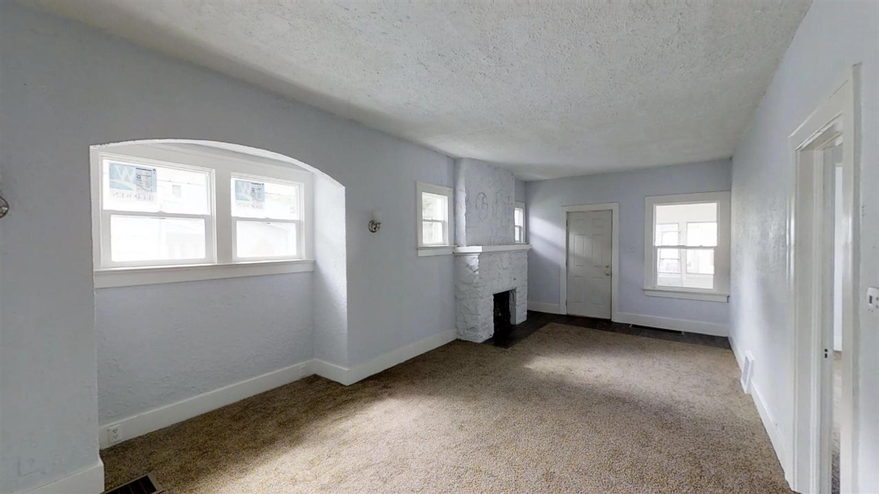 1421 Spring Street Fort Wayne, IN 46808 - Photo 4 of 25 Gallery Image 4