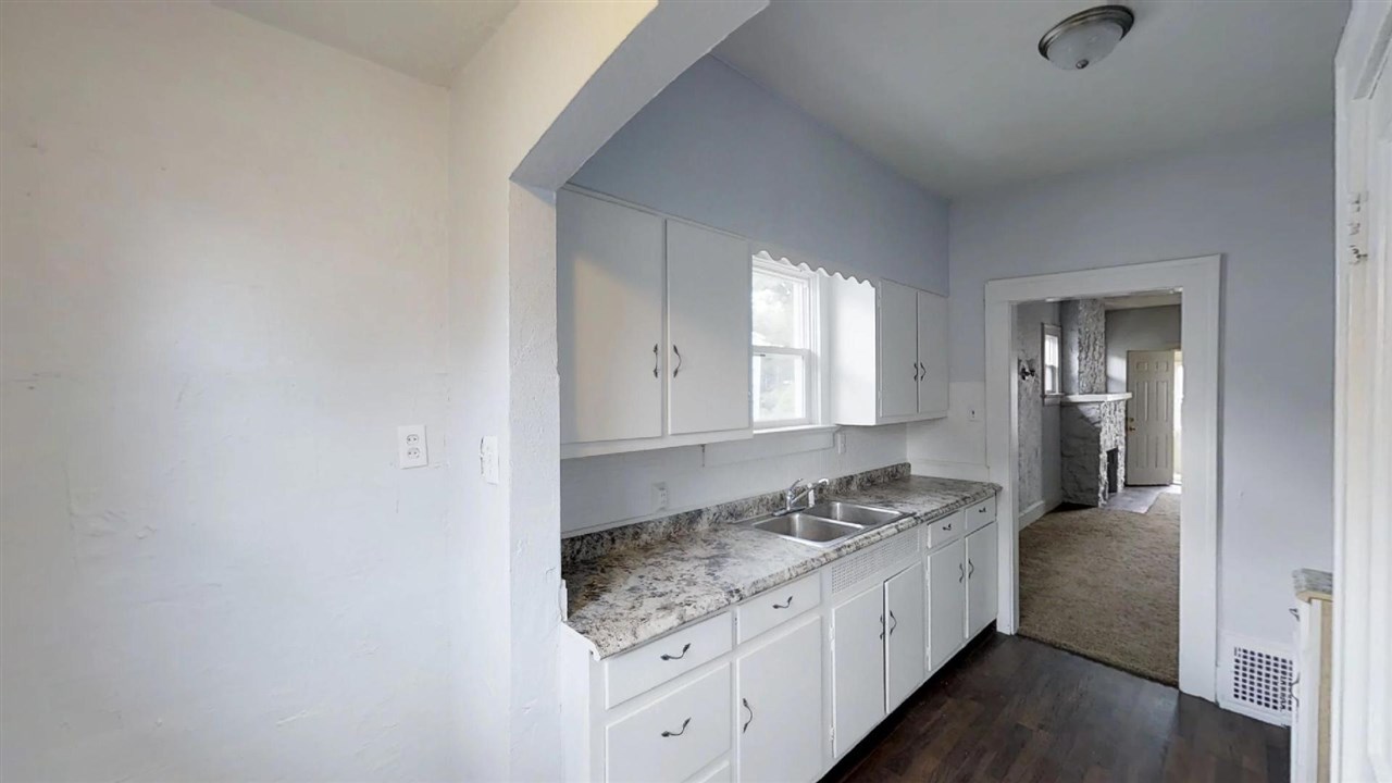 1421 Spring Street Fort Wayne, IN 46808 - Photo 7 of 25 Gallery Image 7