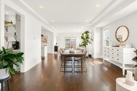 $1,165,000 | 903 North Vail Avenue, Arlington Heights, IL 60004