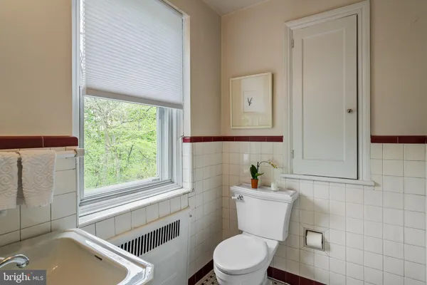 $825,000 | 7901 Cobden Road, Glenside, PA 19038