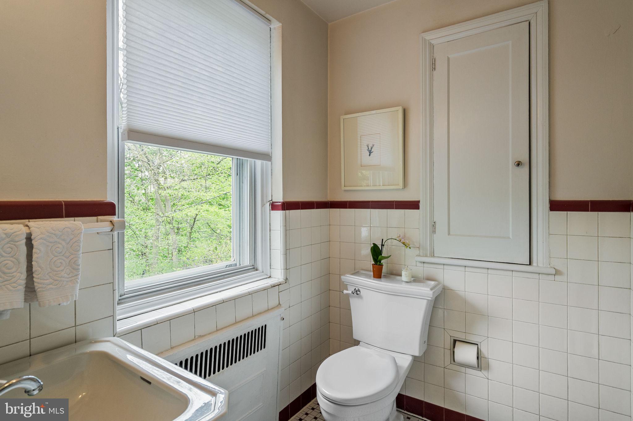 7901 Cobden Road Glenside, PA 19038 - Photo 25 of 43