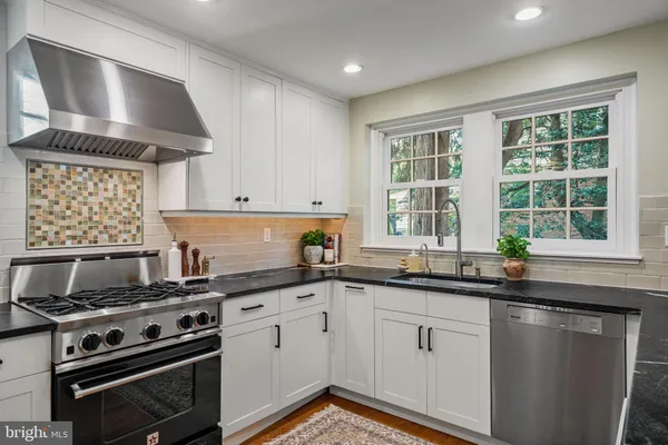 $825,000 | 7901 Cobden Road, Glenside, PA 19038