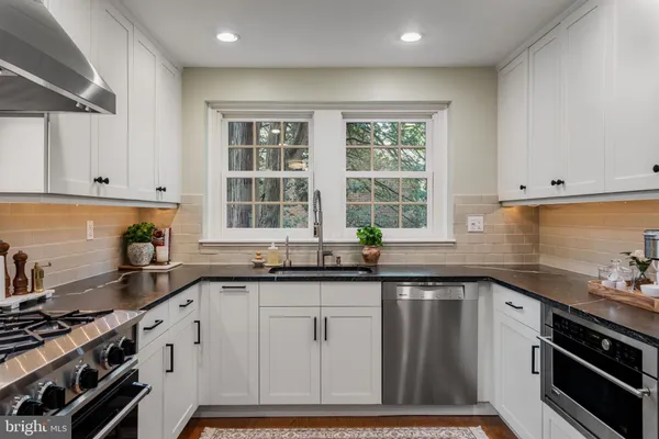 $825,000 | 7901 Cobden Road, Glenside, PA 19038