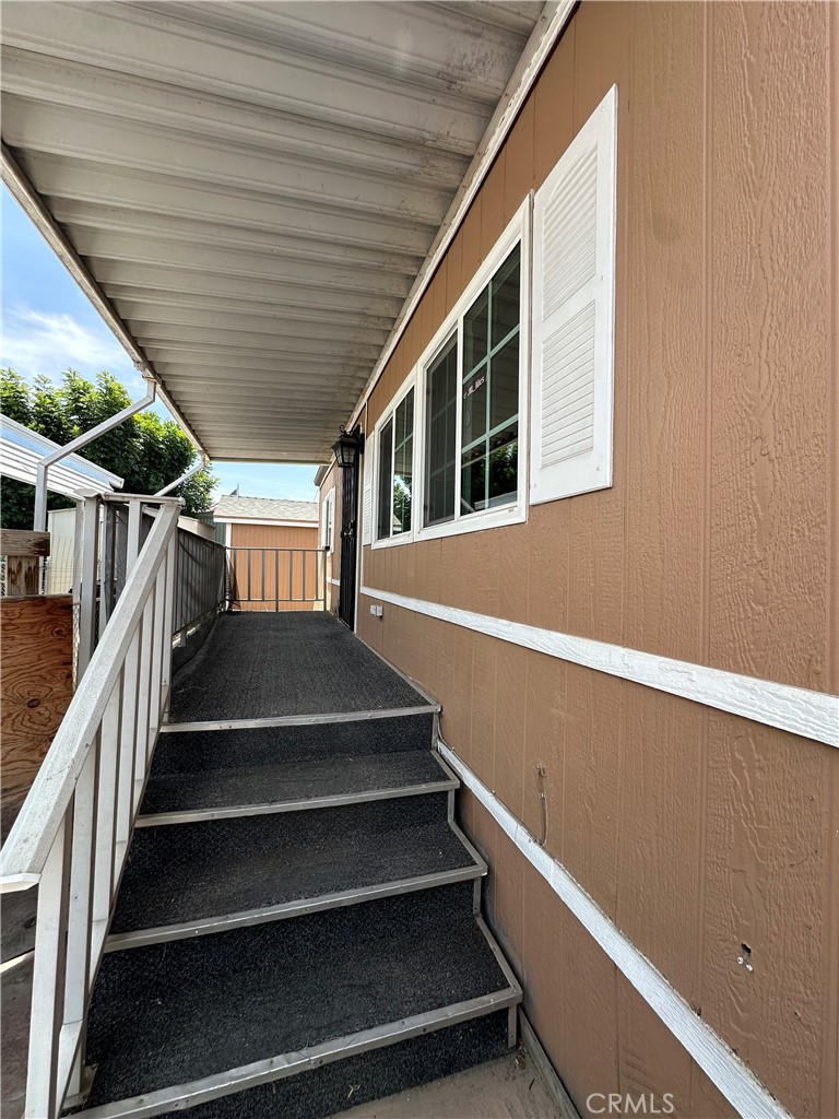 3825 Crestmore Road, Unit 414 Riverside, CA 92509 - Photo 4 of 31 a view of entryway