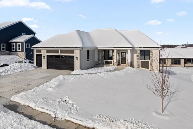 $741,900 | N56-w20744 Carnoustie Way, Unit LT85, Menomonee Falls, WI 53051