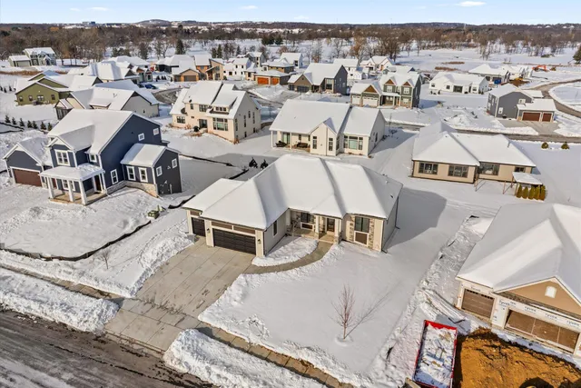 $741,900 | N56-w20744 Carnoustie Way, Unit LT85, Menomonee Falls, WI 53051