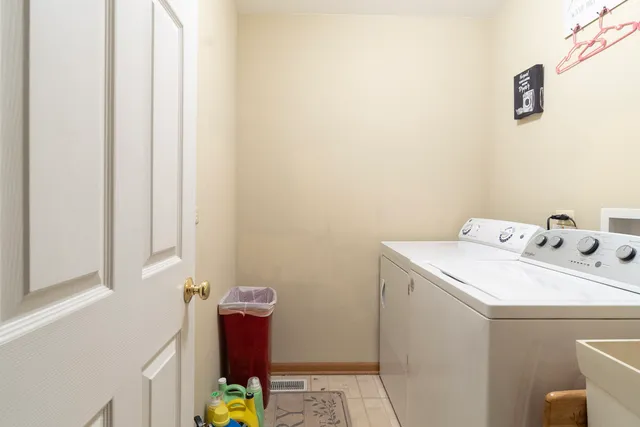 $260,000 | 4608 Lindenwood Court, Matteson, IL 60443