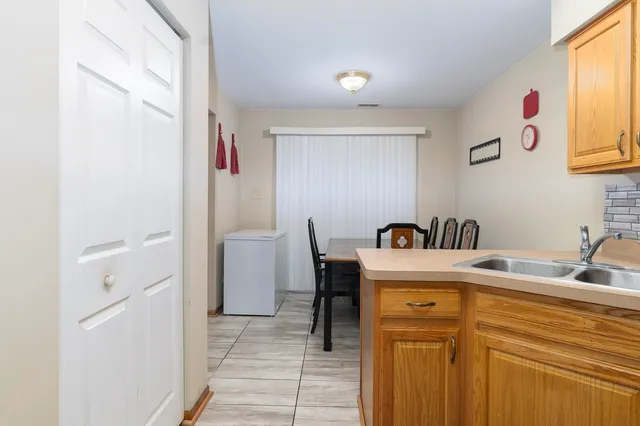 $260,000 | 4608 Lindenwood Court, Matteson, IL 60443