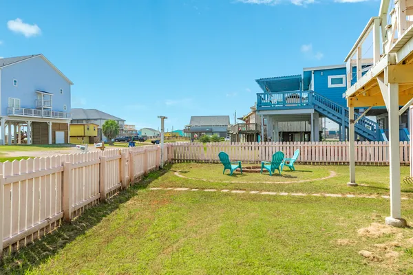 $368,000 | 922 Seashell Drive, Surfside Beach, TX 77541