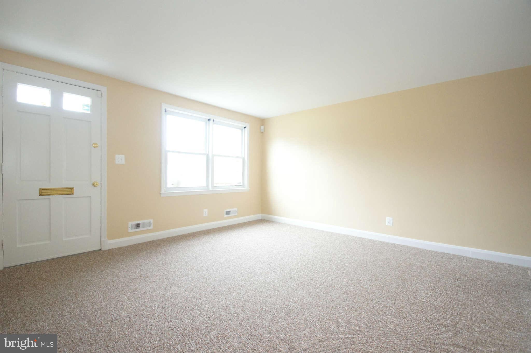 1423 Langford Road Baltimore, MD 21207 - Photo 6 of 30