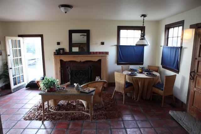 2351 Neelys Bend Road Madison, TN 37115 - Photo 4 of 14 den area.