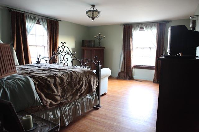 2351 Neelys Bend Road Madison, TN 37115 - Photo 6 of 14 Large master bedroom