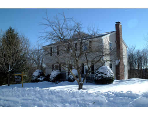 22 Valley Road Needham, MA 02492 - Photo 1 of 6 Gallery Image 1