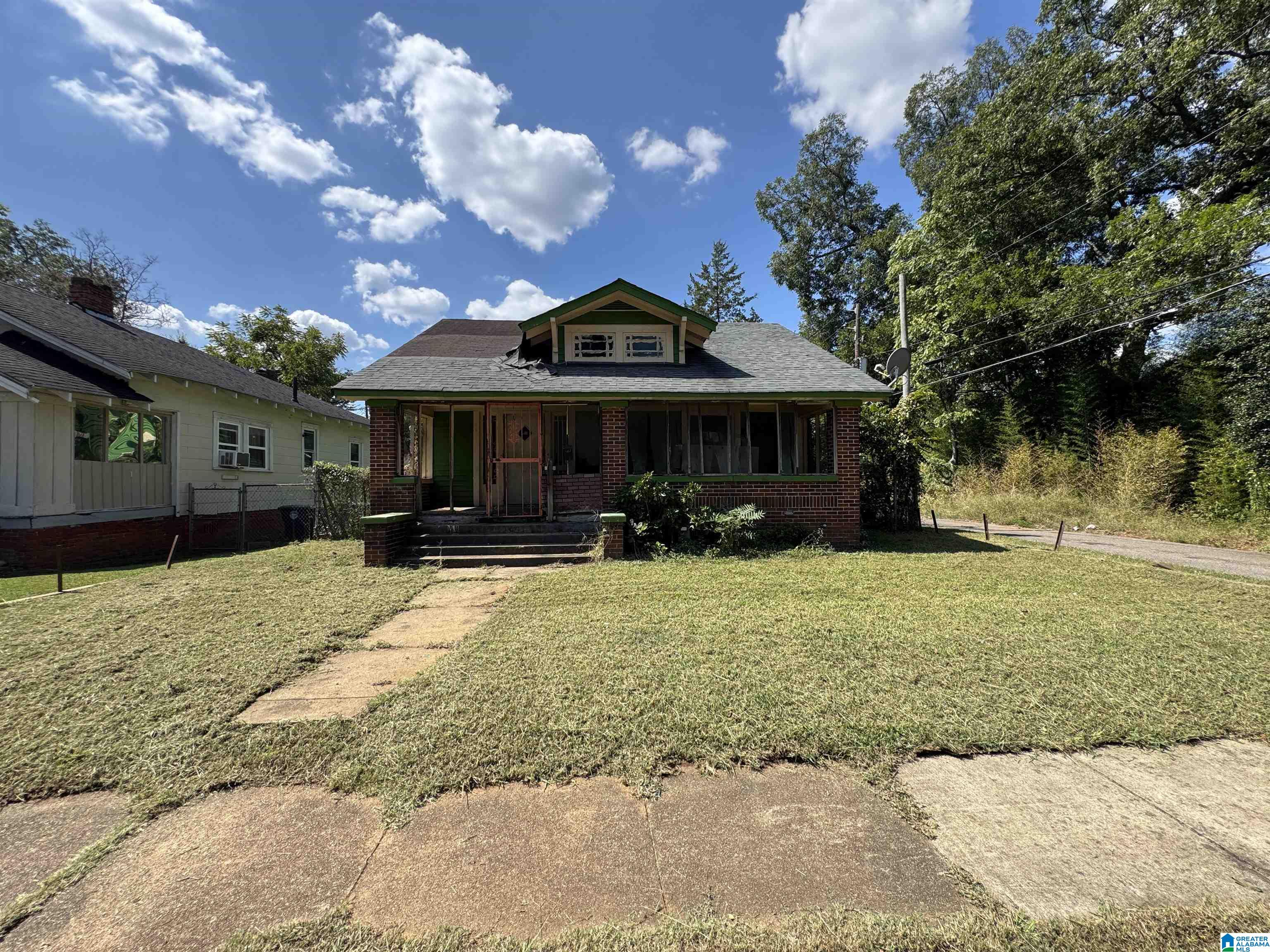 816 7th Street Southwest Birmingham, AL 35211 - Photo 1 of 26