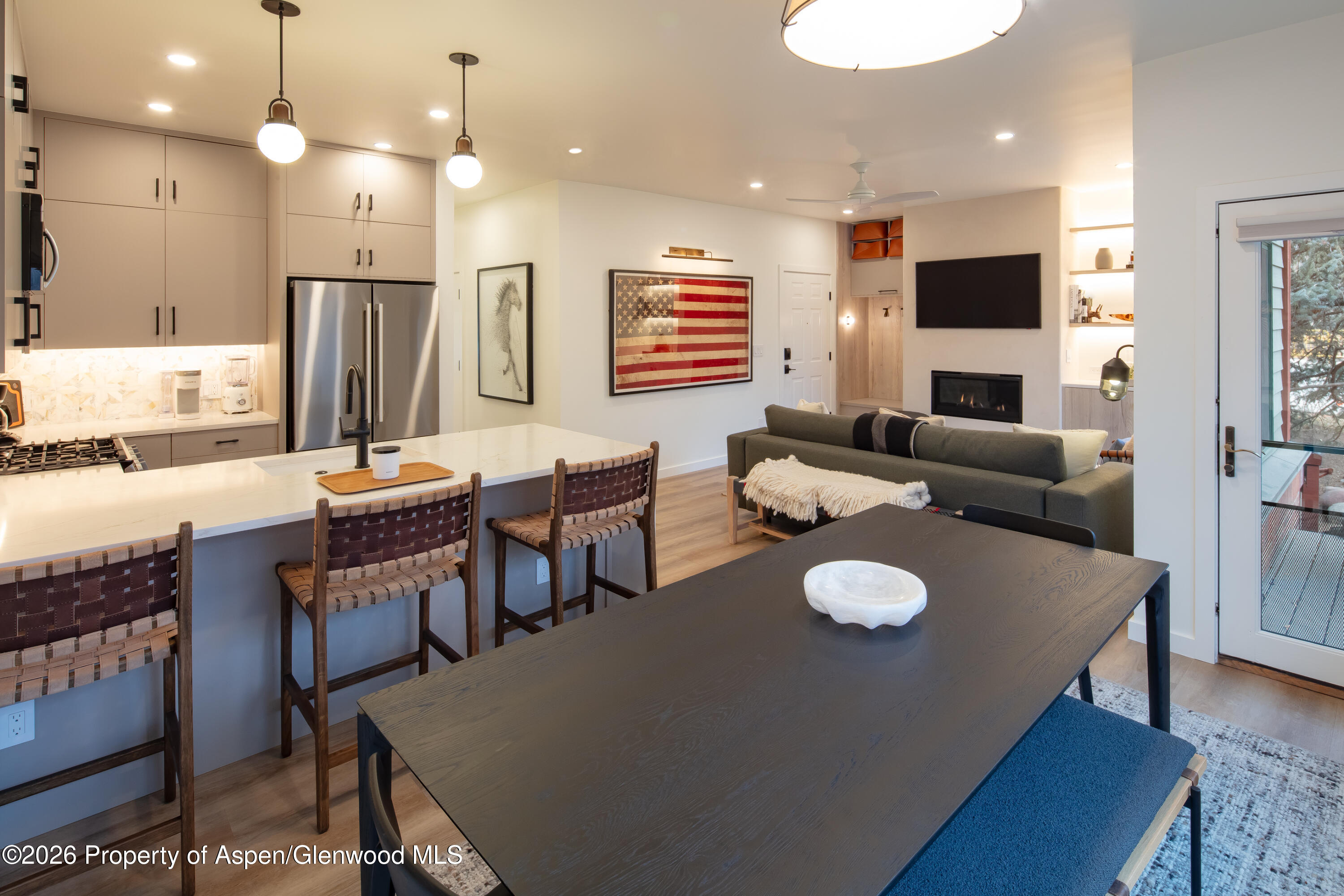 855 Gold Rivers Court, Unit 10D Basalt, CO 81621 - Photo 6 of 16 Dining