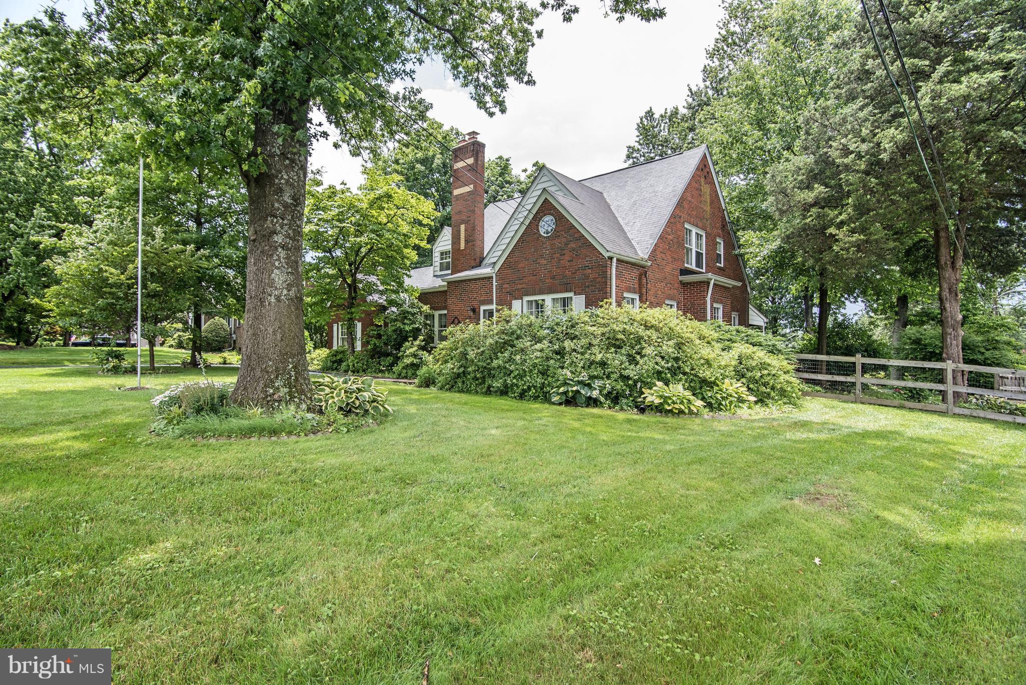 26804 Ridge Road Damascus, MD 20872 - Photo 2 of 30 Front View