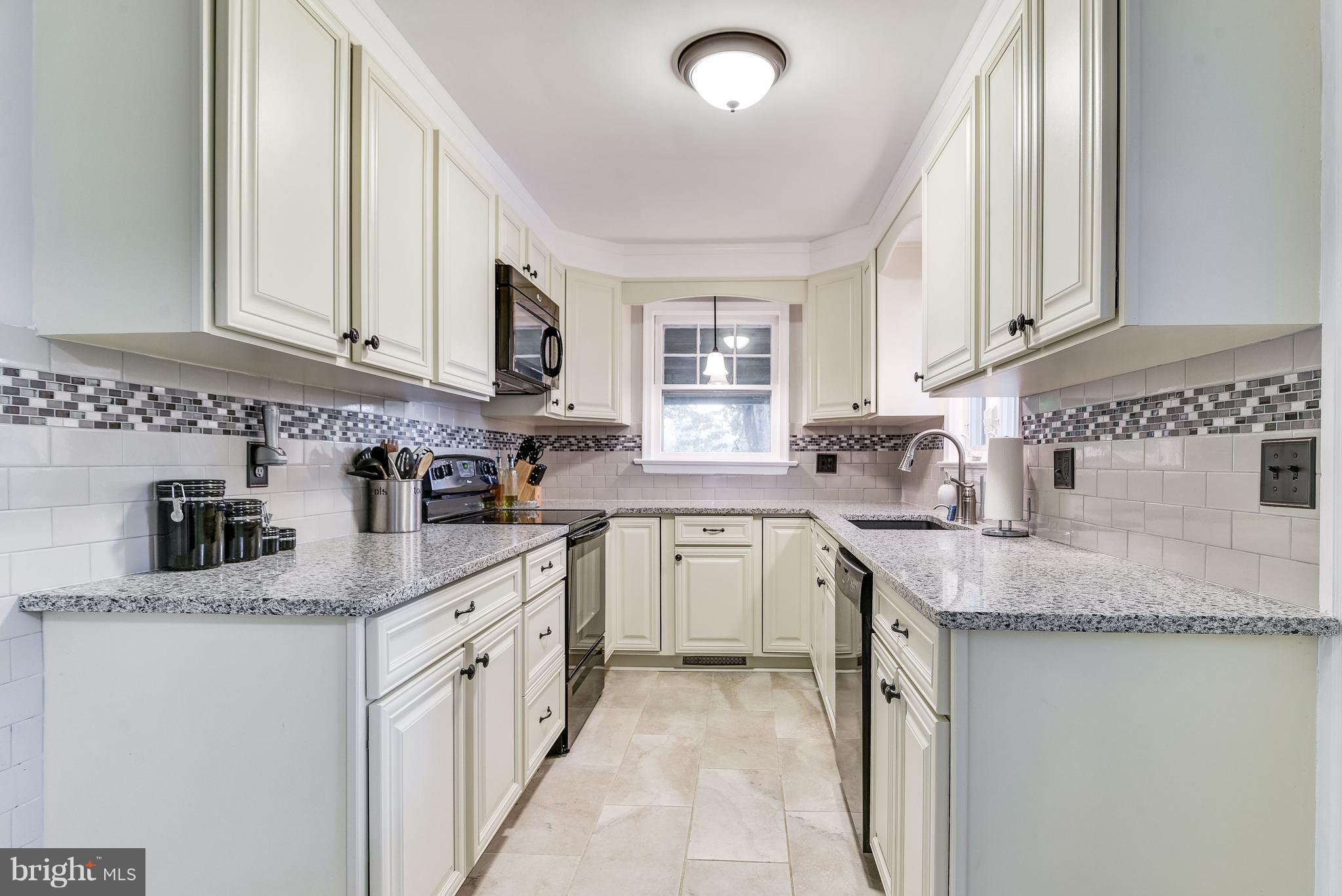 26804 Ridge Road Damascus, MD 20872 - Photo 13 of 30 Kitchen