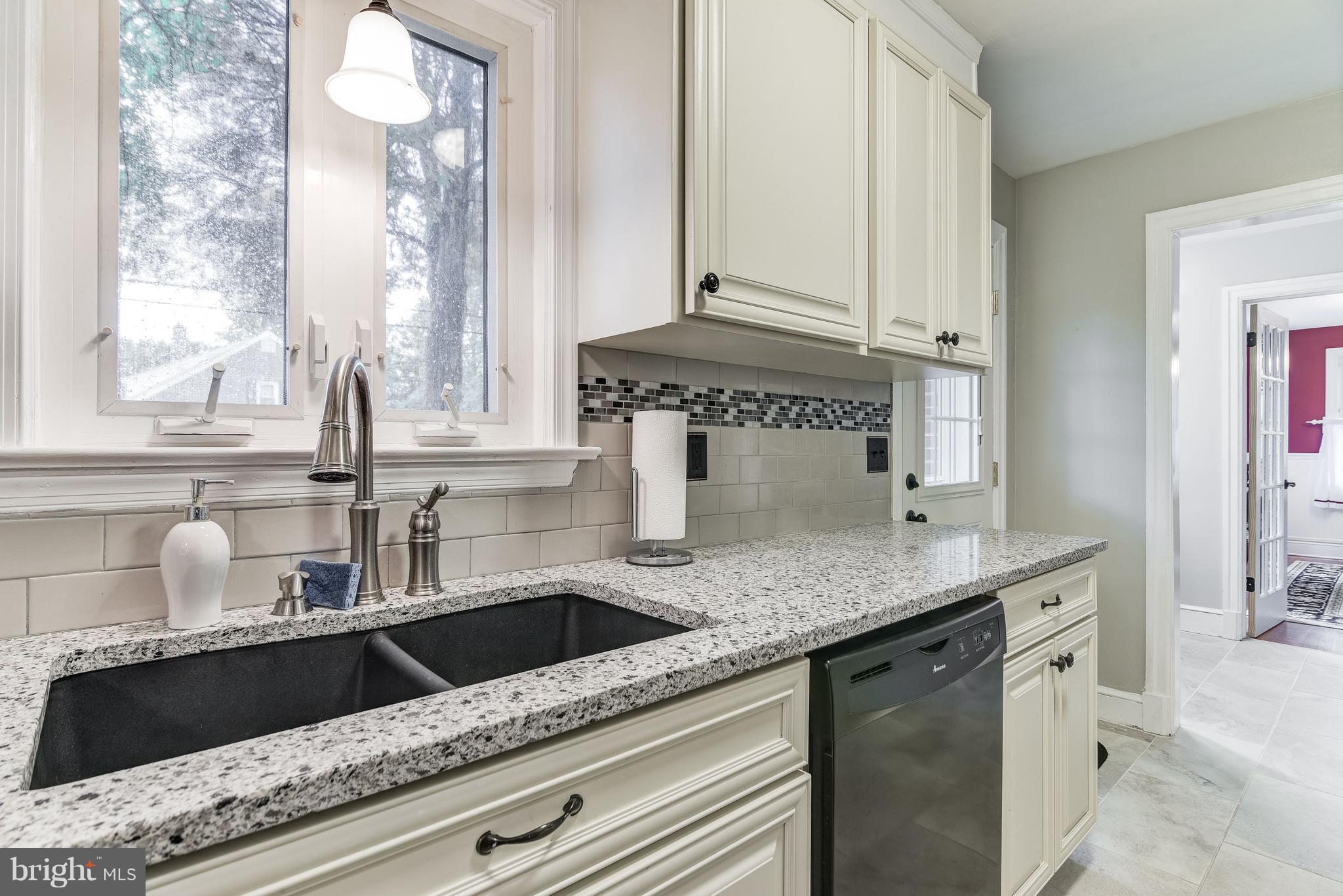 26804 Ridge Road Damascus, MD 20872 - Photo 14 of 30 Kitchen