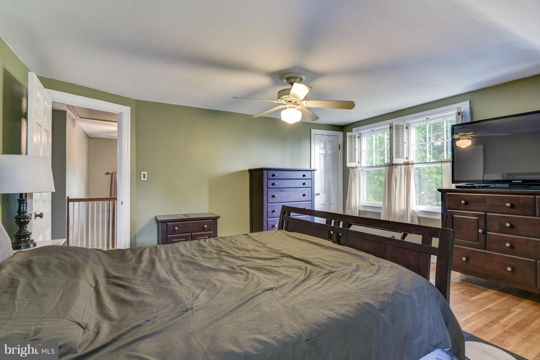 26804 Ridge Road Damascus, MD 20872 - Photo 16 of 30 Bedroom (Master)