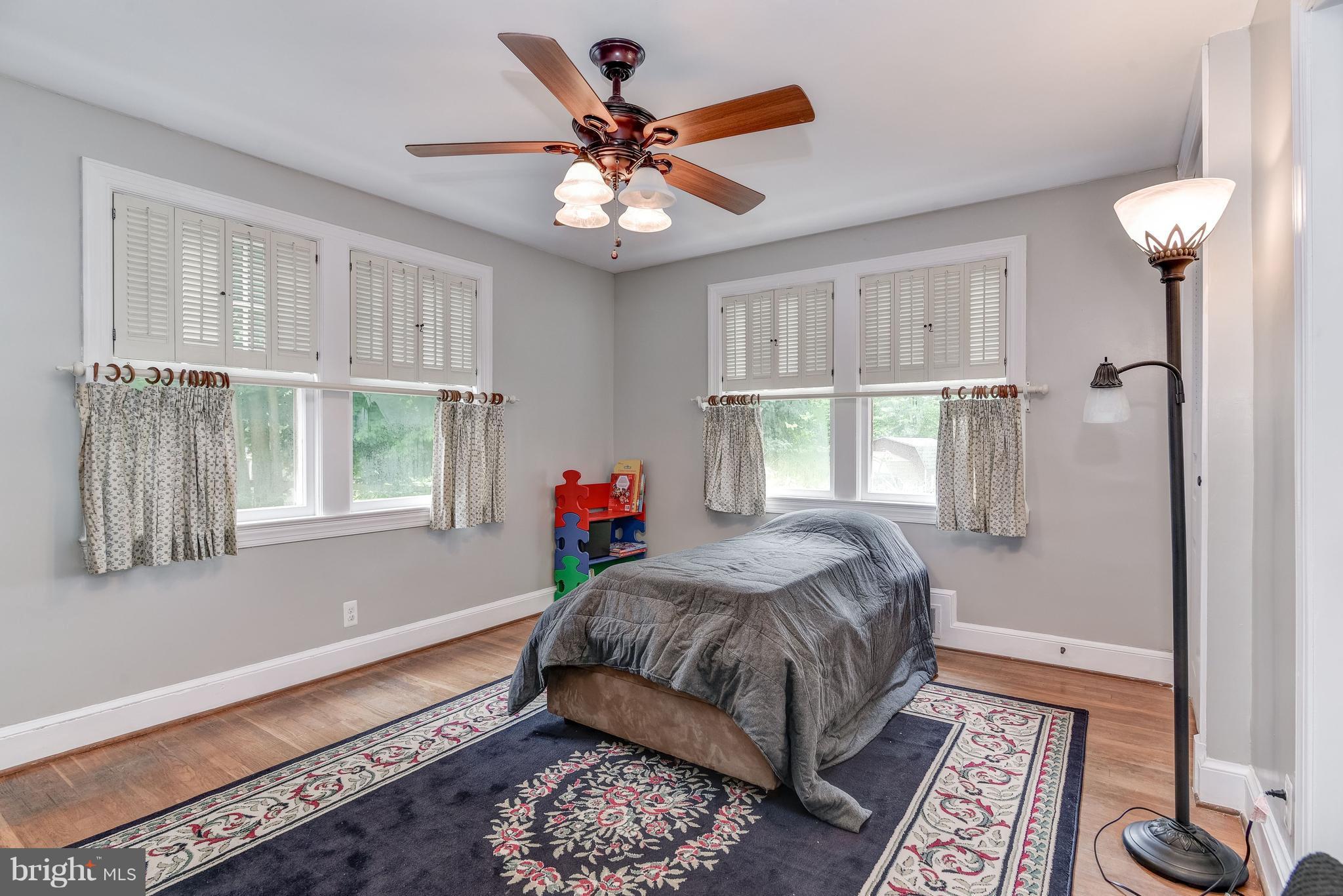26804 Ridge Road Damascus, MD 20872 - Photo 18 of 30 Second Bedroom
