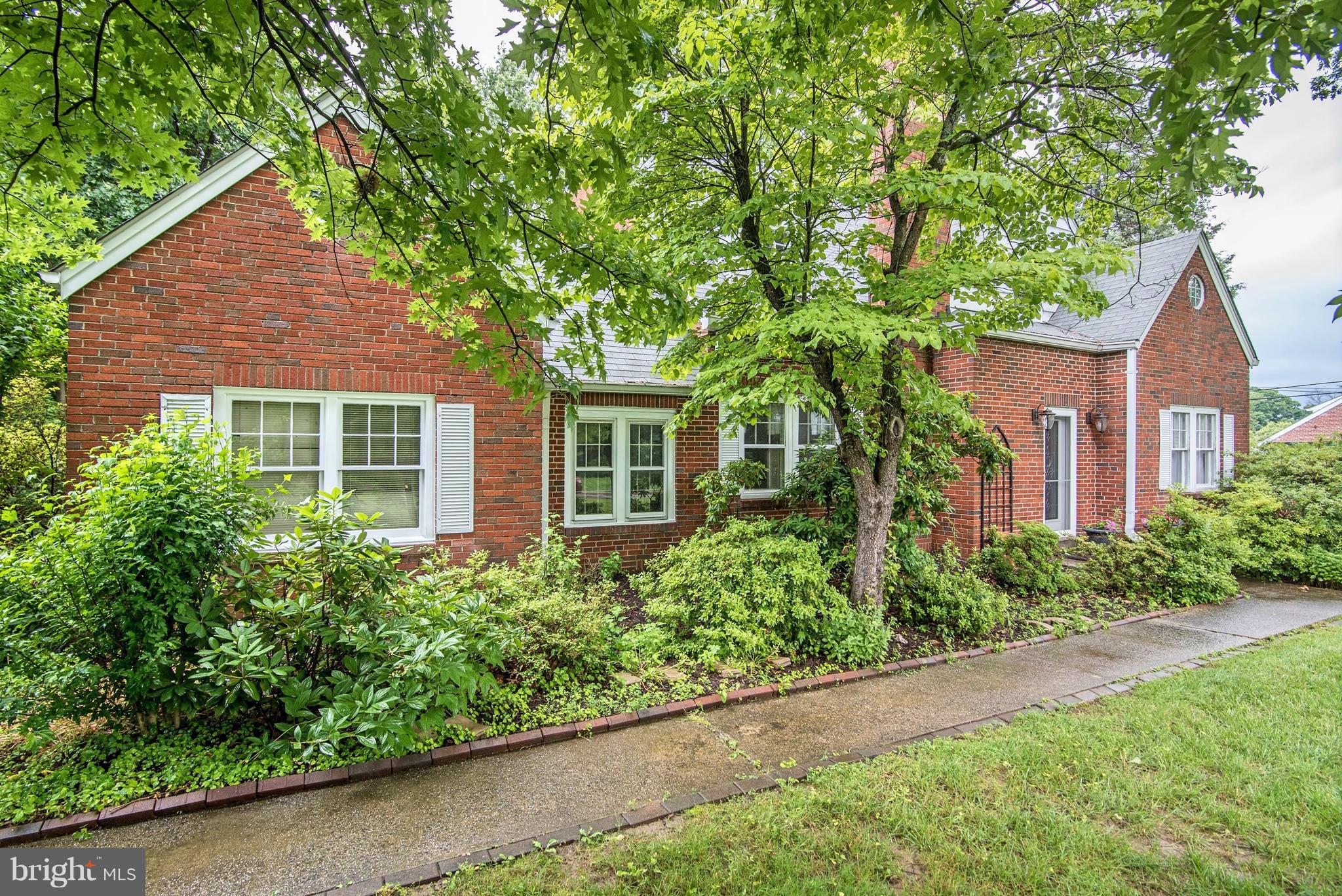 26804 Ridge Road Damascus, MD 20872 - Photo 3 of 30 Front View