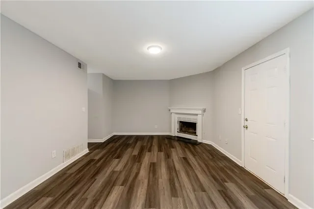 $1,299 | 776 Crestside Court, Austell, GA 30168