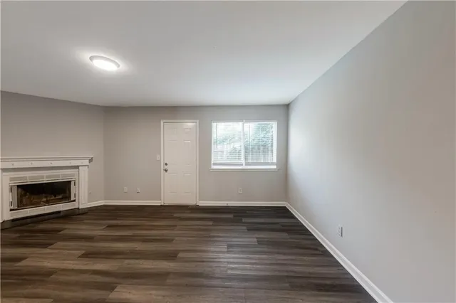 $1,299 | 776 Crestside Court, Austell, GA 30168