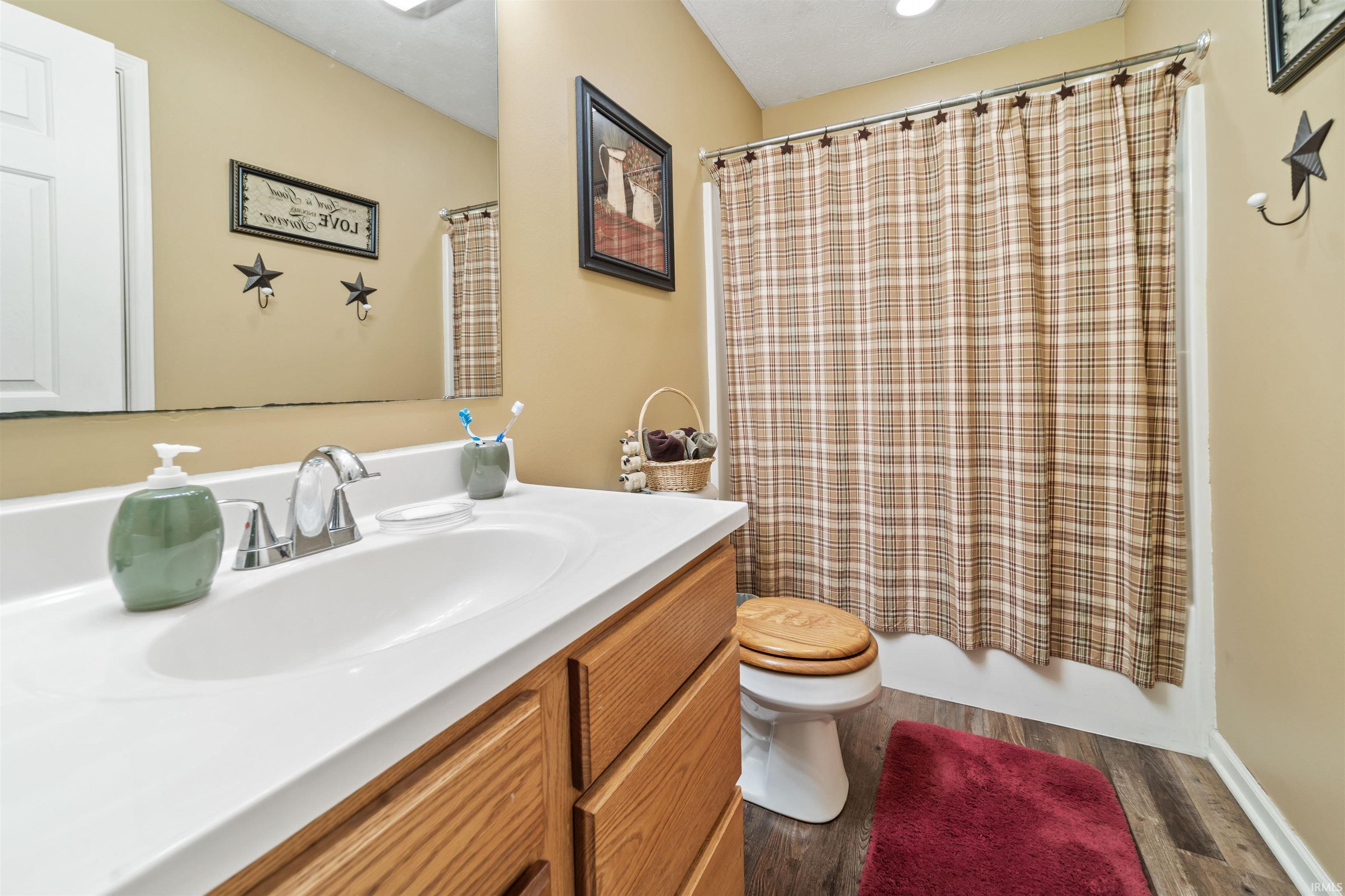 12104 North Meridian Road Logansport, IN 46947 - Photo 17 of 31