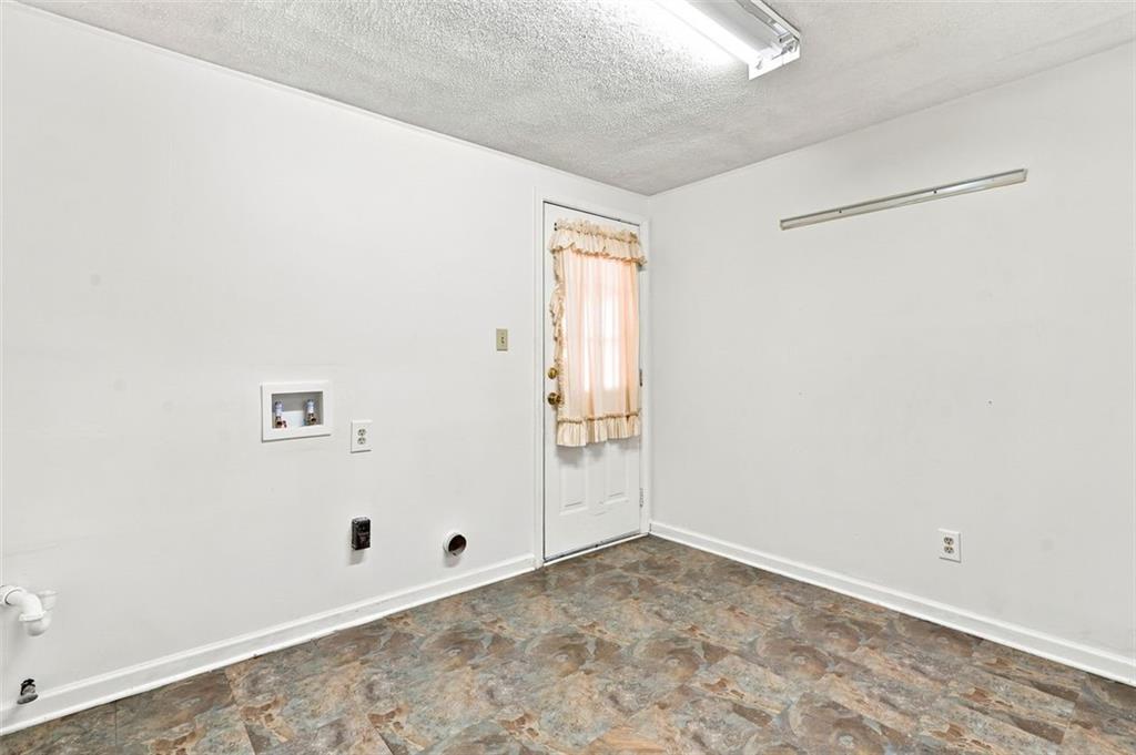 1445 Varner Road Marietta, GA 30062 - Photo 23 of 30 Gallery Image 23