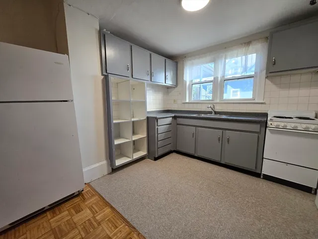 $2,100 | 56 Park Vale Avenue, Unit 6, Boston, MA 02134