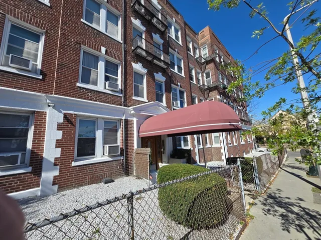 $2,100 | 56 Park Vale Avenue, Unit 6, Boston, MA 02134