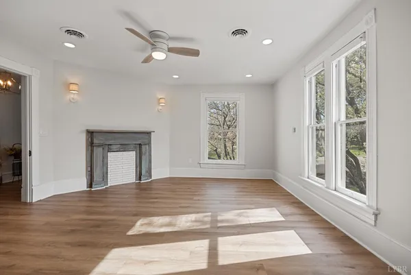 $985,000 | 1221 Oakwood Street, Bedford, VA 24523
