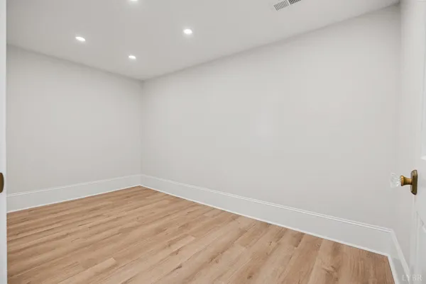 $985,000 | 1221 Oakwood Street, Bedford, VA 24523