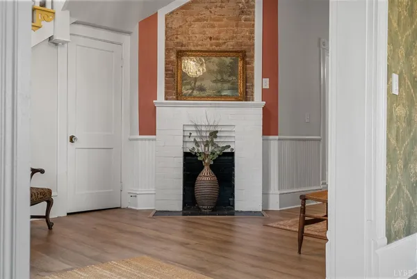 $985,000 | 1221 Oakwood Street, Bedford, VA 24523
