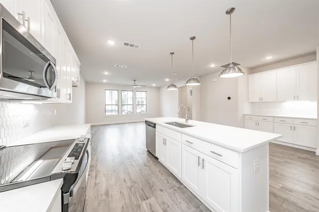 $2,150 | 9707 Thorncrown Lane, Fort Worth, TX 76179