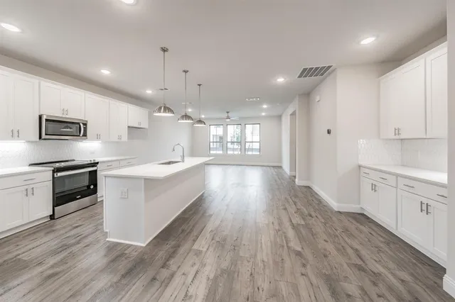 $2,150 | 9707 Thorncrown Lane, Fort Worth, TX 76179