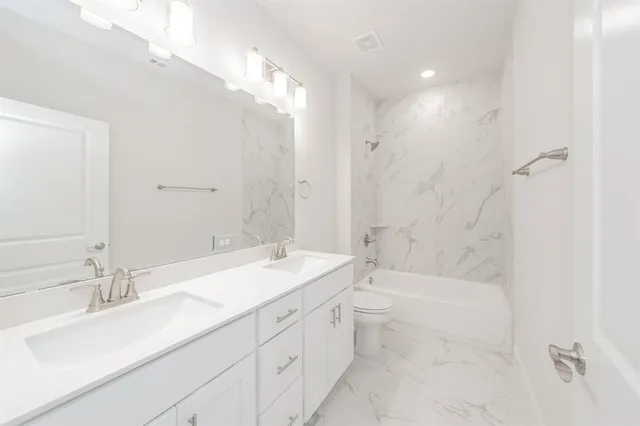 $2,150 | 9707 Thorncrown Lane, Fort Worth, TX 76179