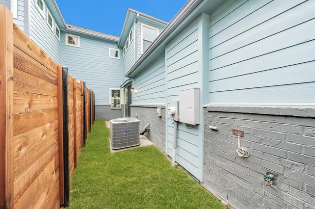 $2,150 | 9707 Thorncrown Lane, Fort Worth, TX 76179